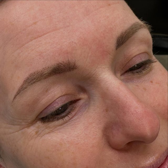 Touch up day. Look at that nice retention on her healed results. Just a quick pass to even out the colour a bit and she's good to go for 12-18 months. 

Powder brows- this is a micro shading to shape and support her brows. Great on every skin type- even mature skin. 

Tired of fussing everyday with your brows. No problem babe call me and let's get you sorted!  Stay put waterproof brows every day. 🫶

call/text 07932751046 christina@glasgowbrows.com @christina_james_ink glasgowbrows.com 

xoxo 
Christina 

Microblading 🤍 Eyeliner Tattoo🤍 Lip Blush🤍permanent makeup🤍milngavie🤍eyebrows  #eyebrowsglasgow #milngavie #permanentmakeup #microbladingglasgow